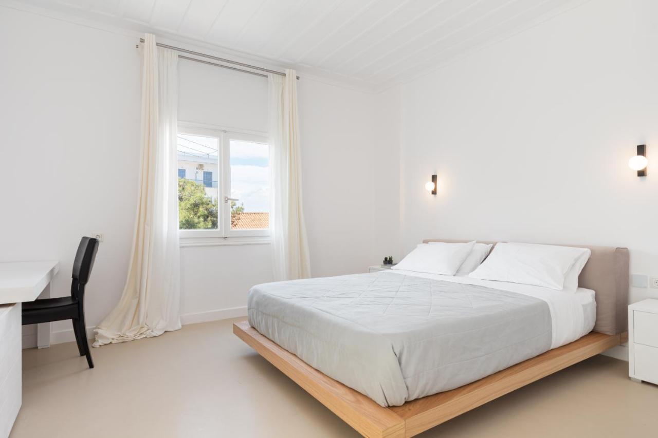Hotel Roumani Spetses Town Екстер'єр фото