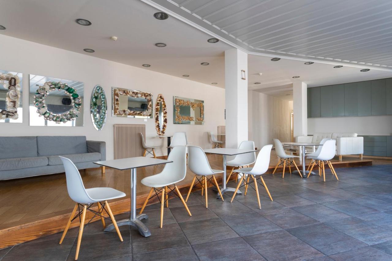 Hotel Roumani Spetses Town Екстер'єр фото
