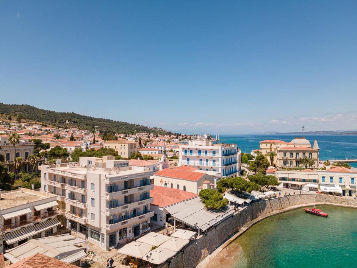 Hotel Roumani Spetses Town Екстер'єр фото