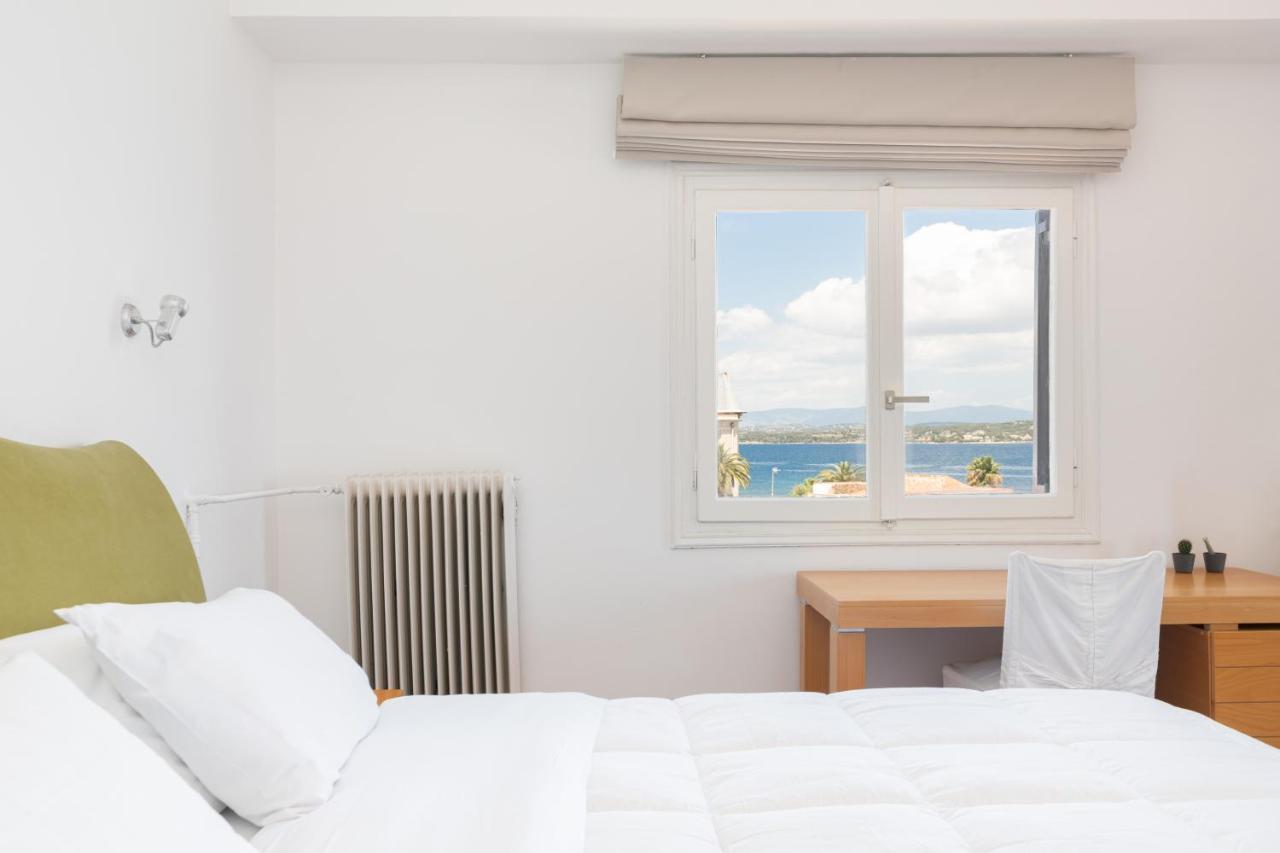 Hotel Roumani Spetses Town Екстер'єр фото