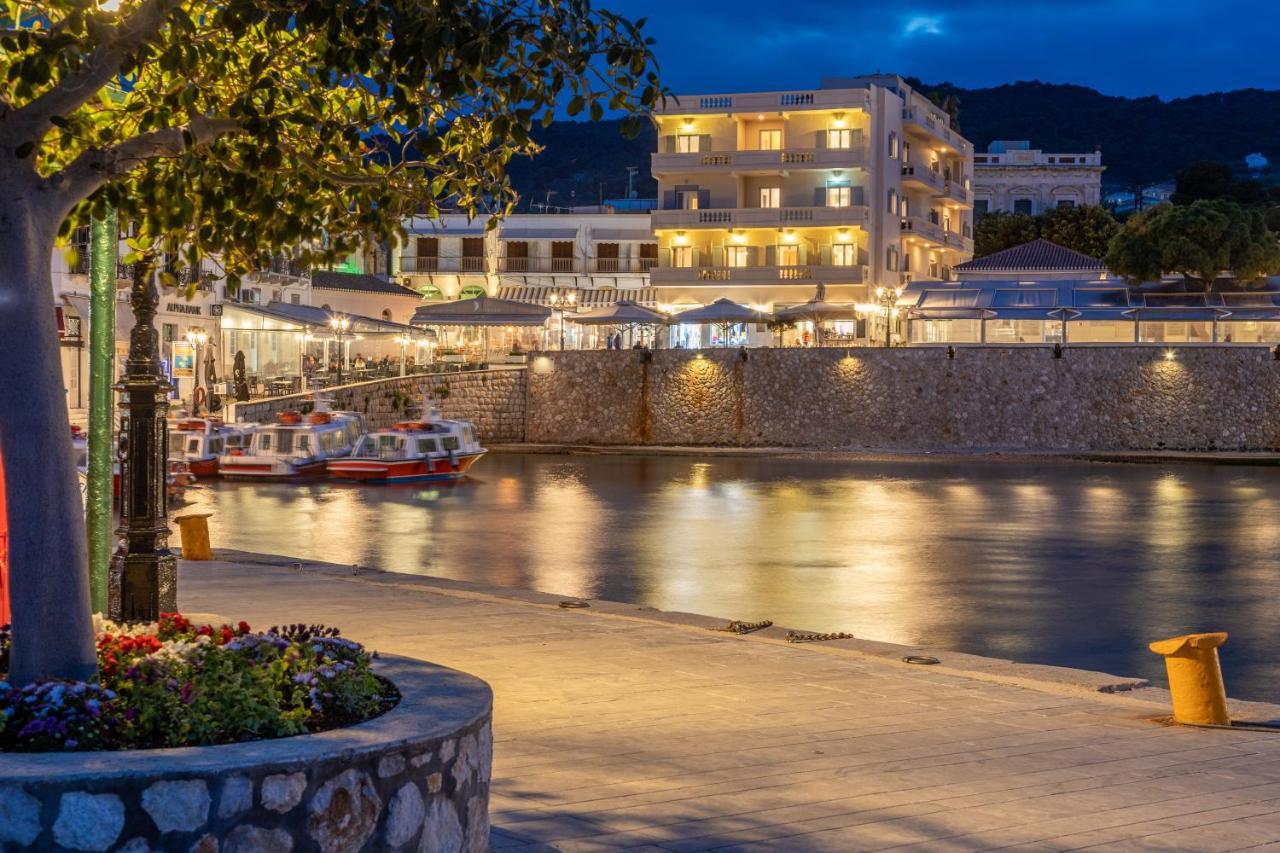 Hotel Roumani Spetses Town Екстер'єр фото