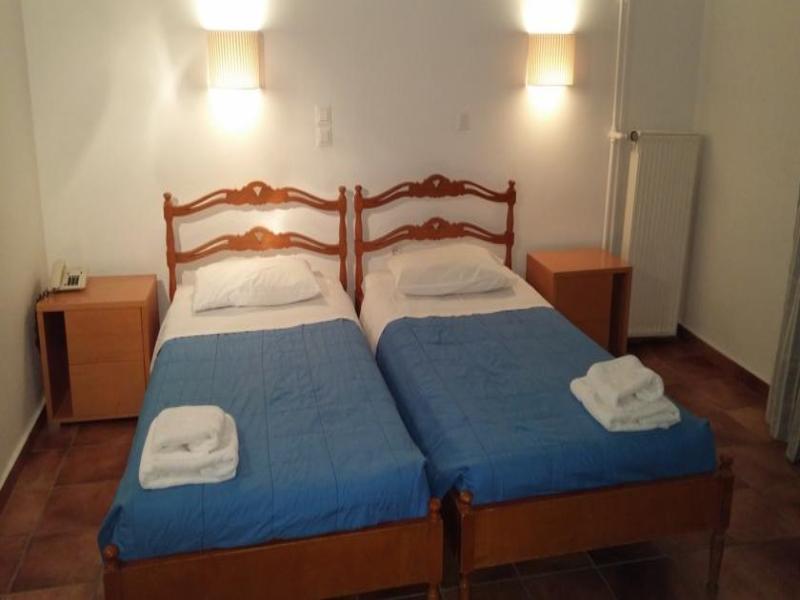 Hotel Roumani Spetses Town Екстер'єр фото