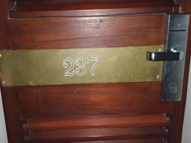 Hotel Roumani Spetses Town Екстер'єр фото
