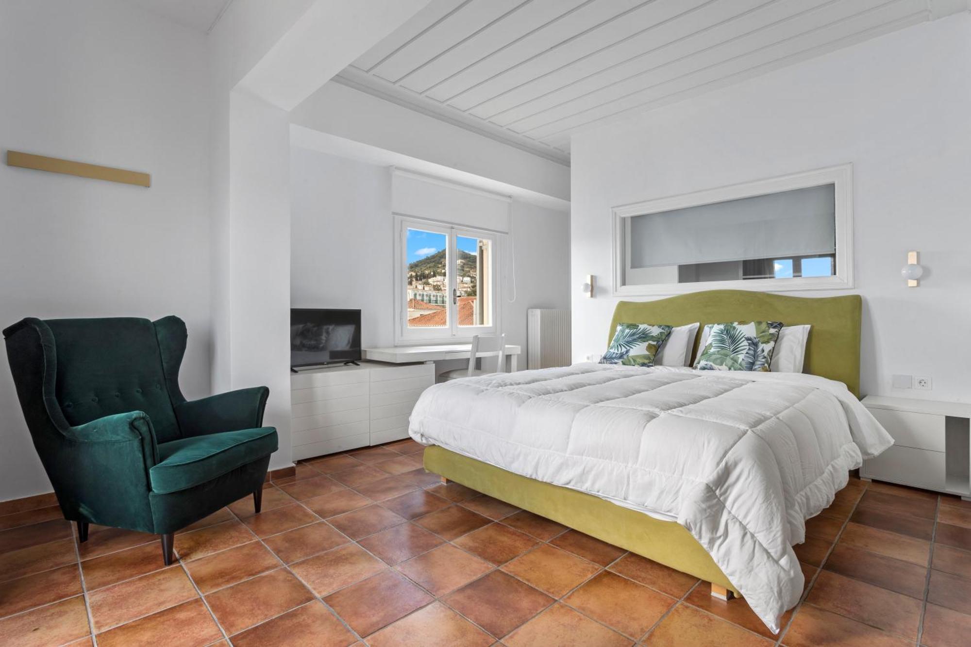 Hotel Roumani Spetses Town Екстер'єр фото