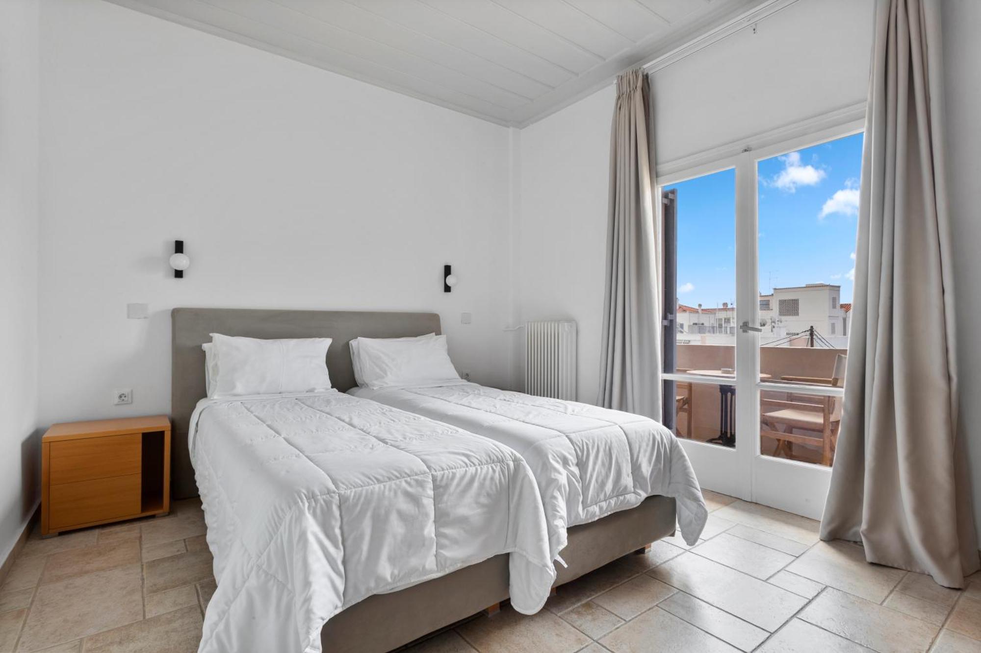 Hotel Roumani Spetses Town Екстер'єр фото