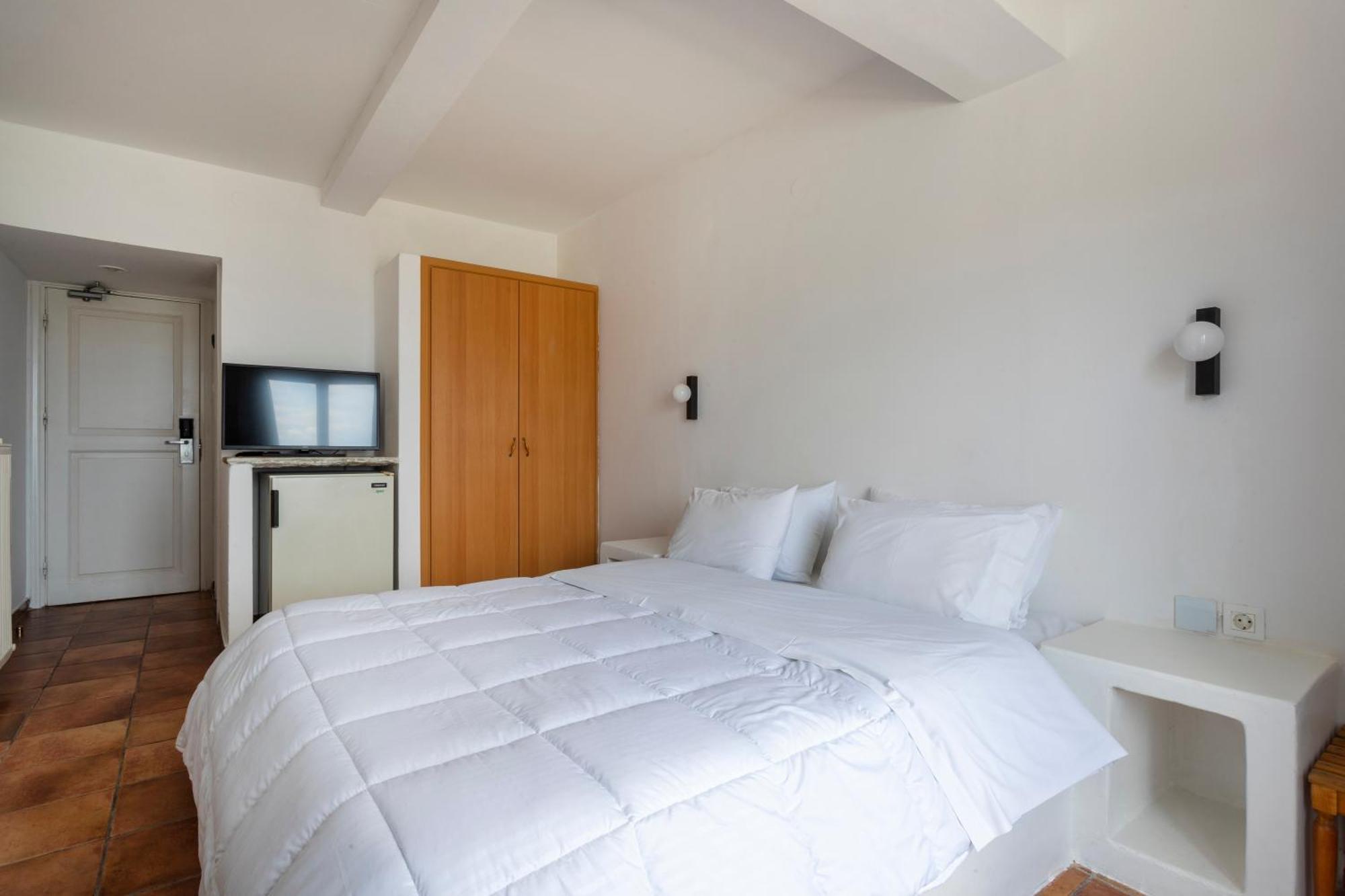 Hotel Roumani Spetses Town Екстер'єр фото