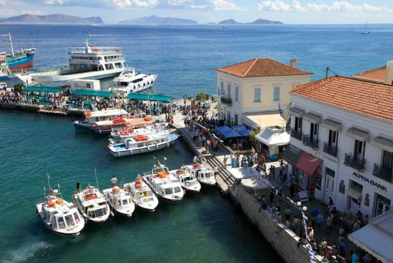 Hotel Roumani Spetses Town Екстер'єр фото