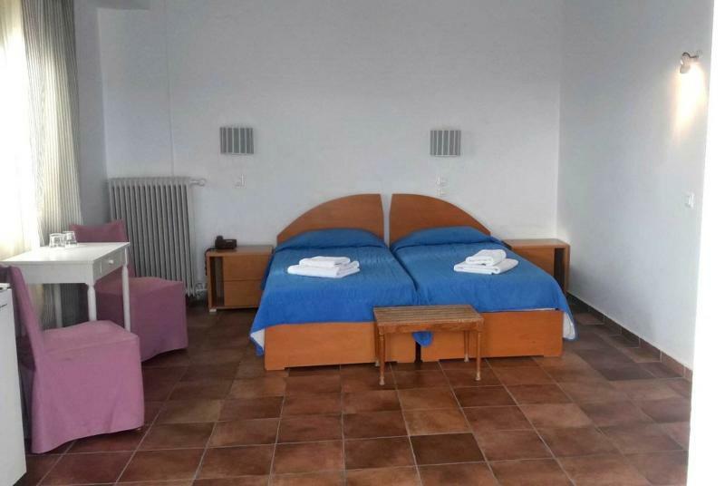 Hotel Roumani Spetses Town Екстер'єр фото